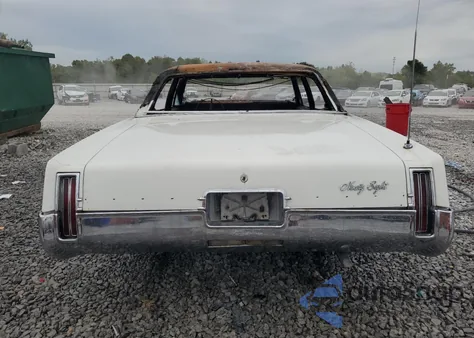 1968 Oldsmobile 98 z USA, uszkodzony, nr VIN 386698M255230